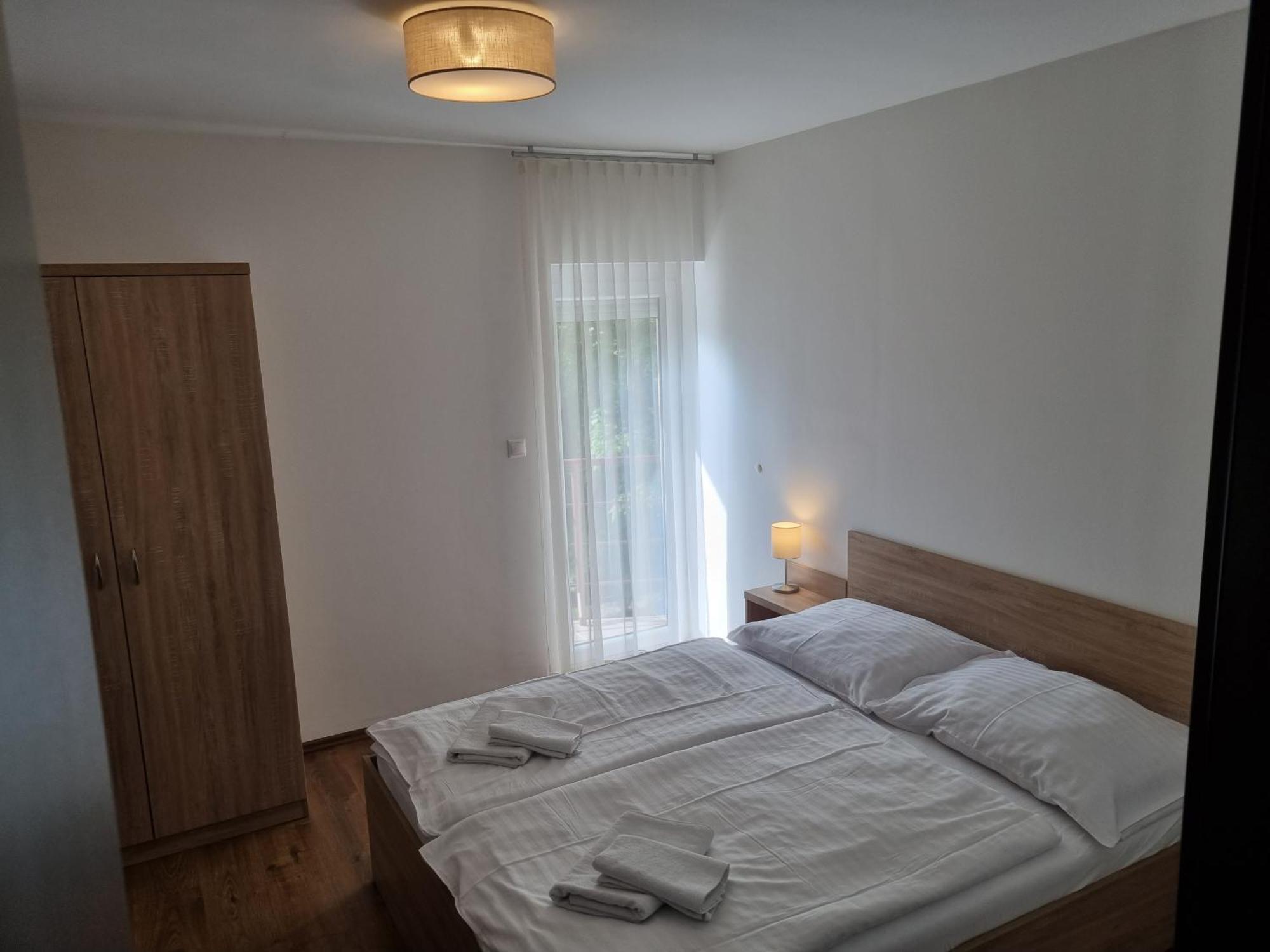 Ádám Apartmanház Siófok Habitación foto