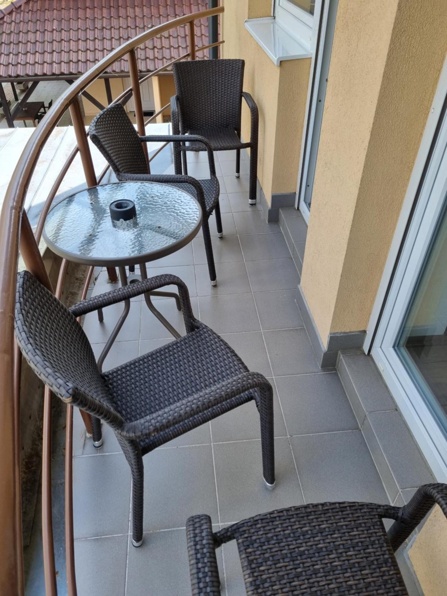 Ádám Apartmanház Siófok Habitación foto