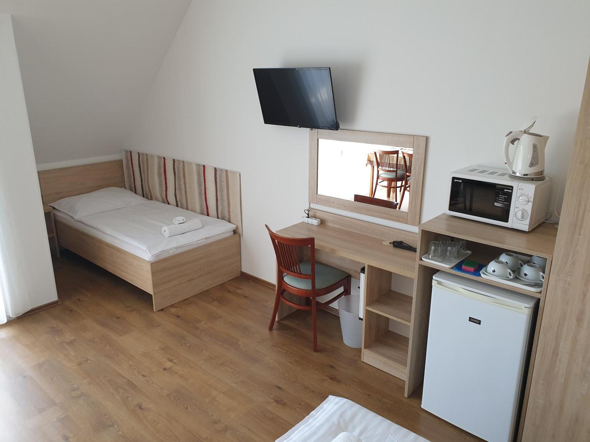 Ádám Apartmanház Siófok Habitación foto